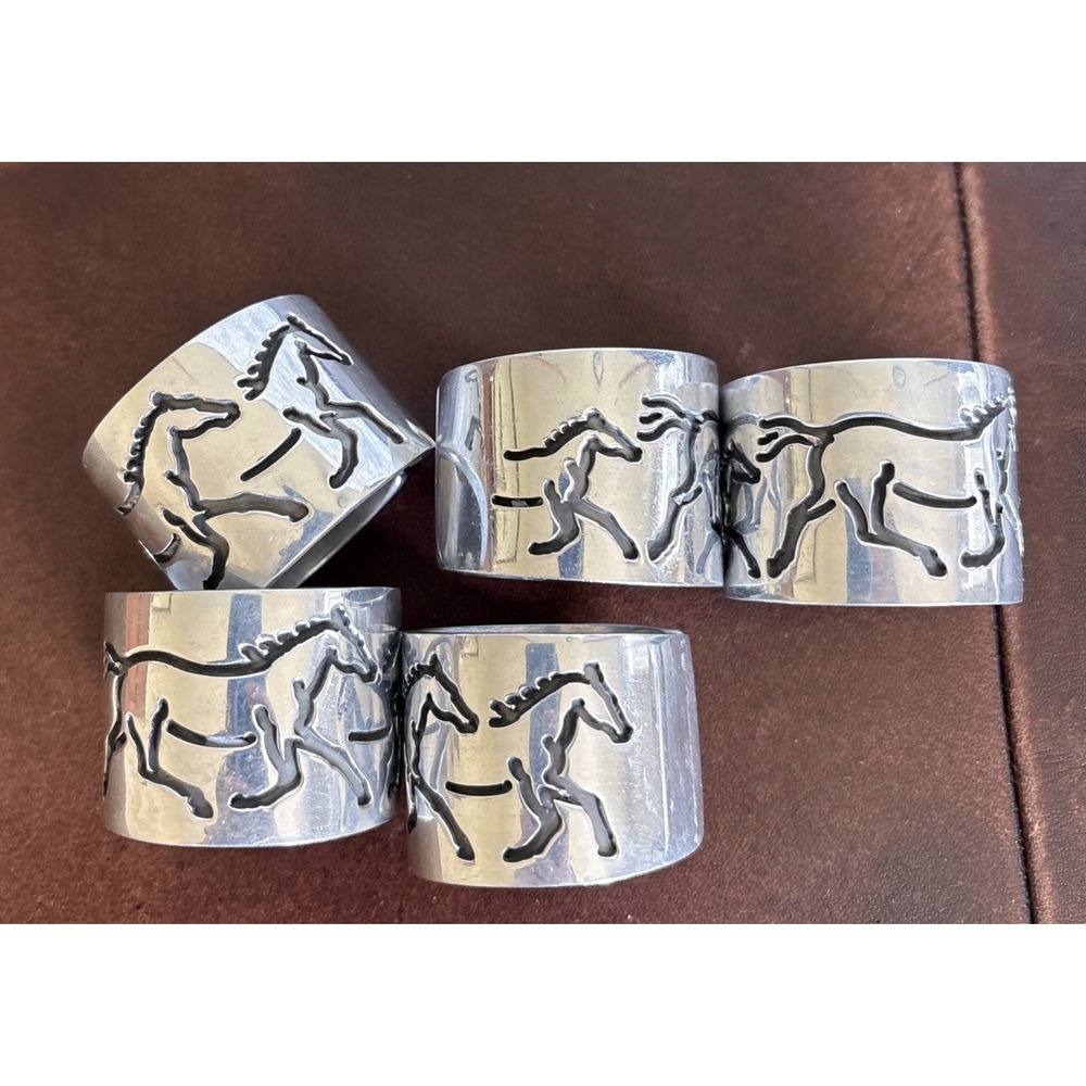 Napkin Rings Metal Silvertone Southwestern Running Horses Western Cowboy Set 5